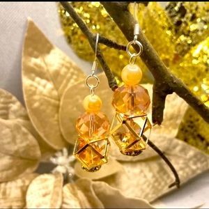 I made these earrings, and I find them adorable.